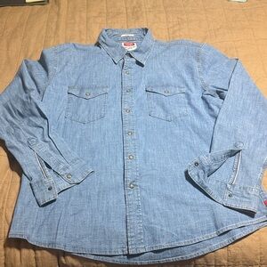 Wrangler Men’s Medium Stretch Light Wash Long Sleeve Pearl Snap XL